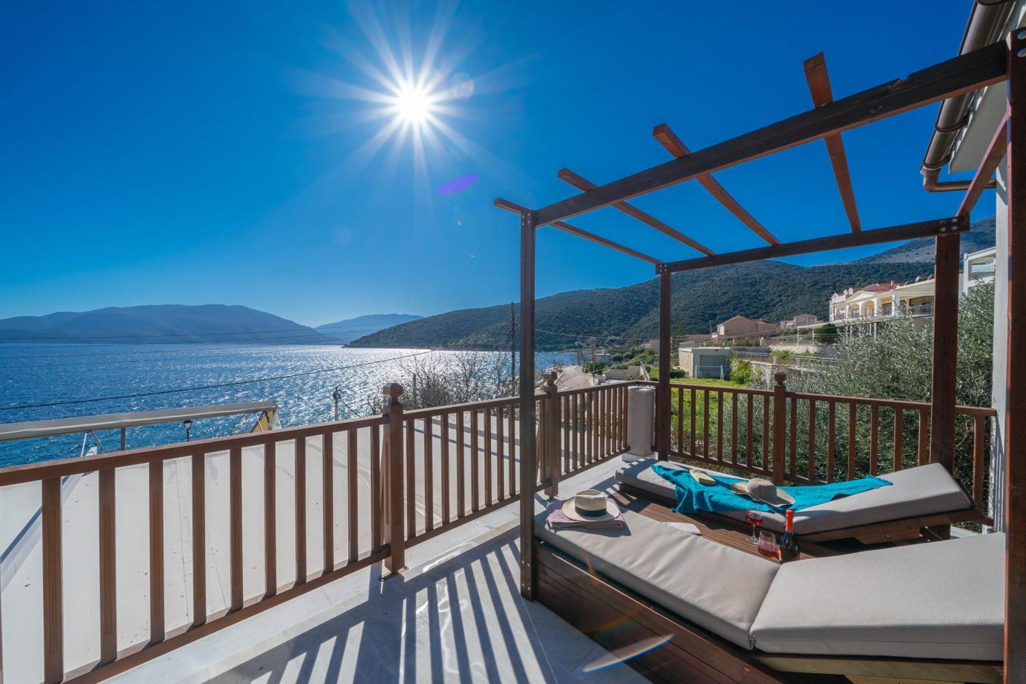 Sea Rock Apartment Agia Efimia Exterior foto
